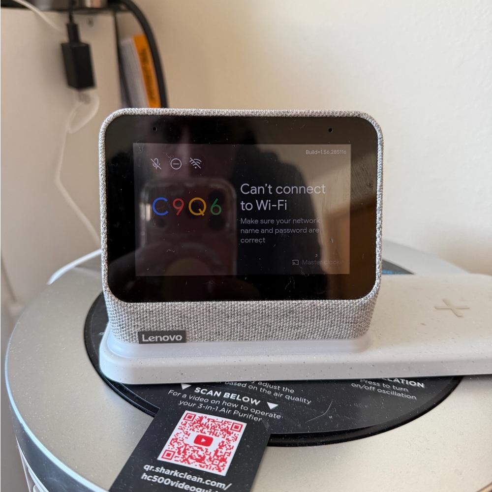 Lenovo Smart Clock with Light Gray Fabric